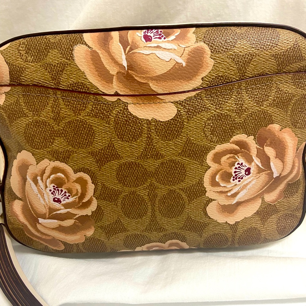 COACH CAMERA BAG KHAKI PINK in ROSE PRINT SHOULDER/CROSSBODY PURSE